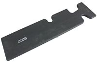 Geräuschdämmung neben Wischwasserbehälter