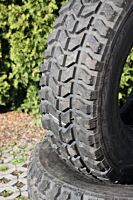 Reifen 37x12,5 R16,5 LT